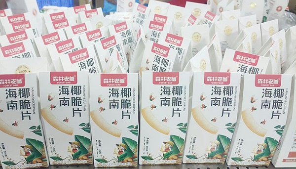 森林老爹干果加工厂椰子片贴牌代工