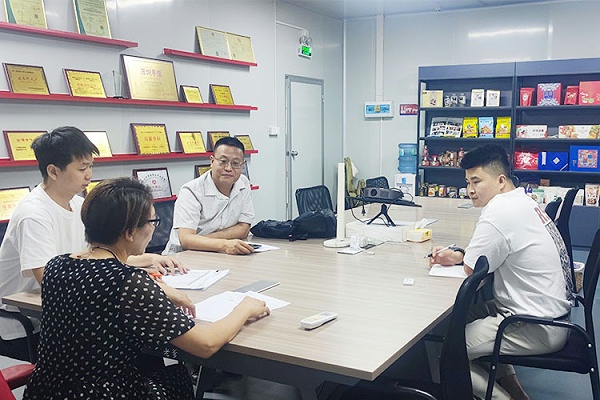 森林老爹坚果加工厂坚果定制团购
