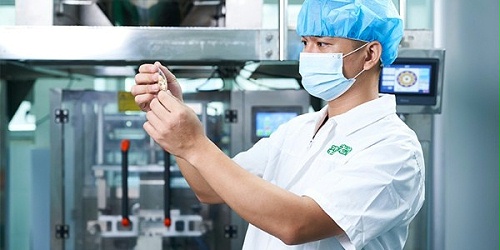 森林老爹 深耕果仁 20 载，一站式坚果定制代工服务商