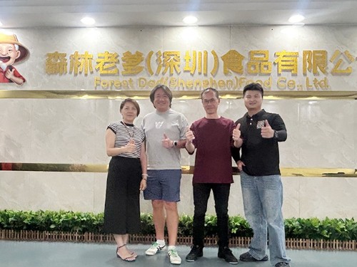 新加坡客户到访森林老爹洽谈坚果代工合作共拓健康零食市场